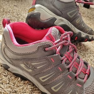pink keen hiking outdoor sneakers